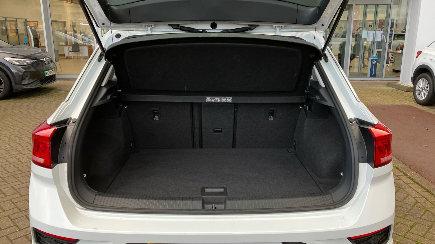 Used Volkswagen T-Roc 2020 for sale - 77061511: Photo 20