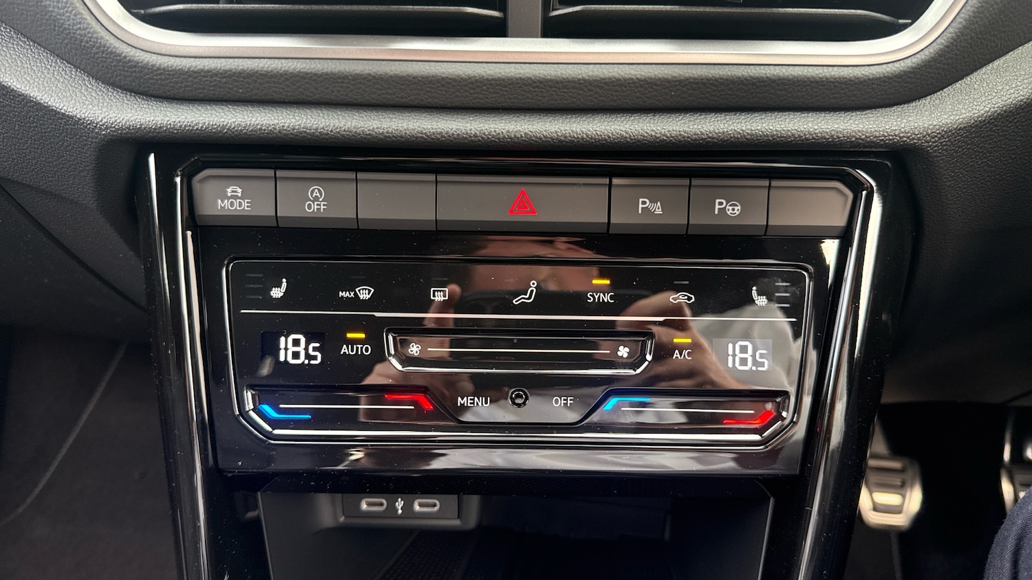 Used Volkswagen T-Roc 2025 for sale - 76063688: Photo 13