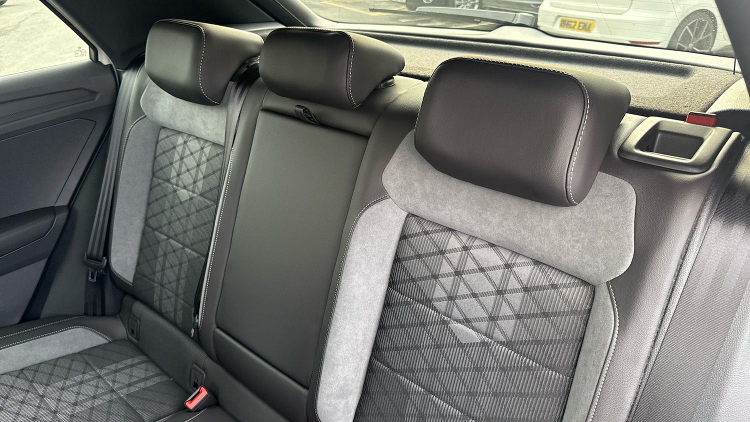 Used Volkswagen T-Roc 2025 for sale - 76063688: Photo 16