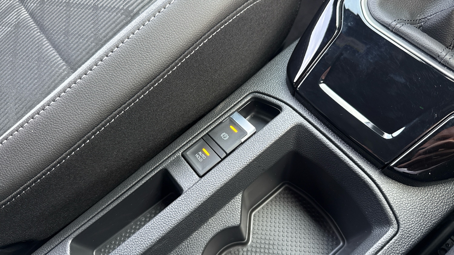 Used Volkswagen T-Roc 2025 for sale - 76063688: Photo 42