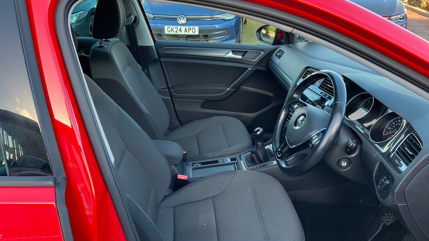 Used Volkswagen Golf 2019 for sale - 76921174: Photo 15