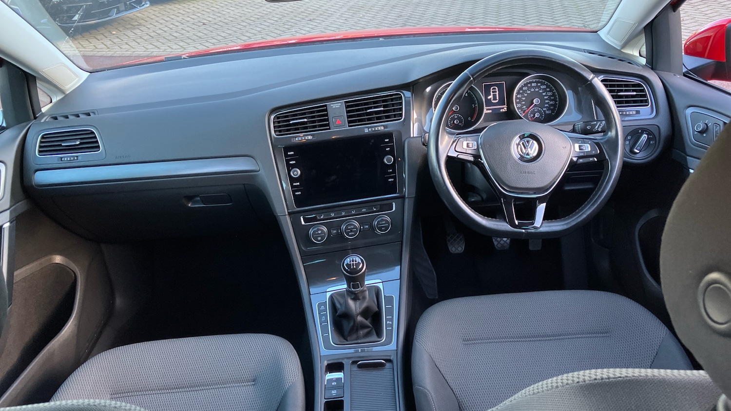 Used Volkswagen Golf 2019 for sale - 76921174: Photo 9