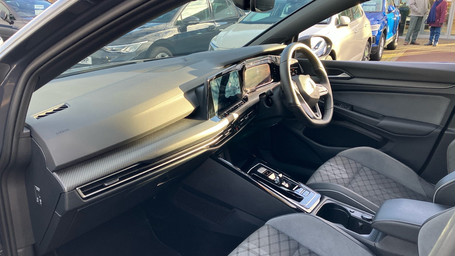 Used Volkswagen Golf 2022 for sale - 76766886: Photo 2