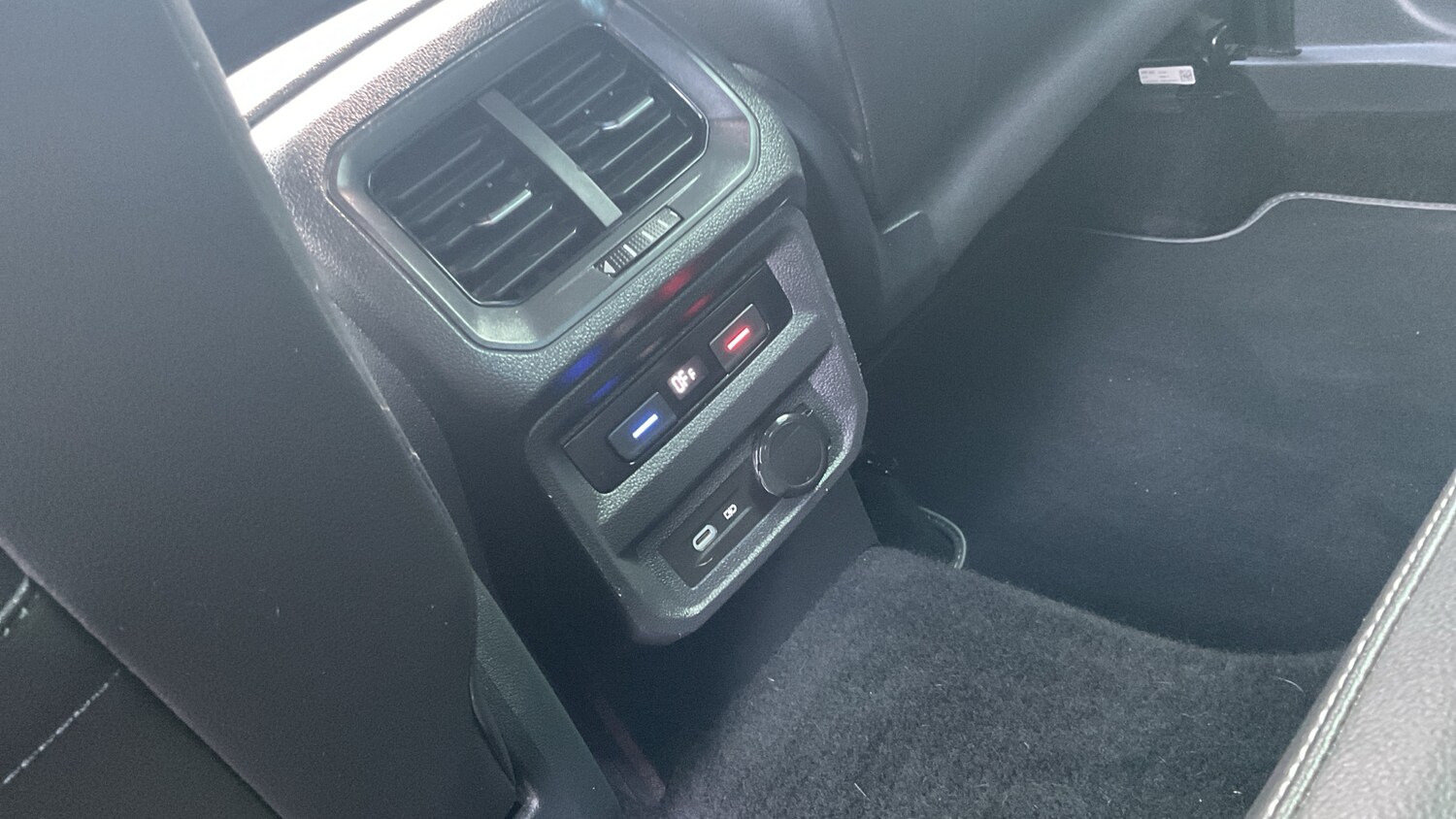 Used Volkswagen Tiguan 2021 for sale - 77717692: Photo 33