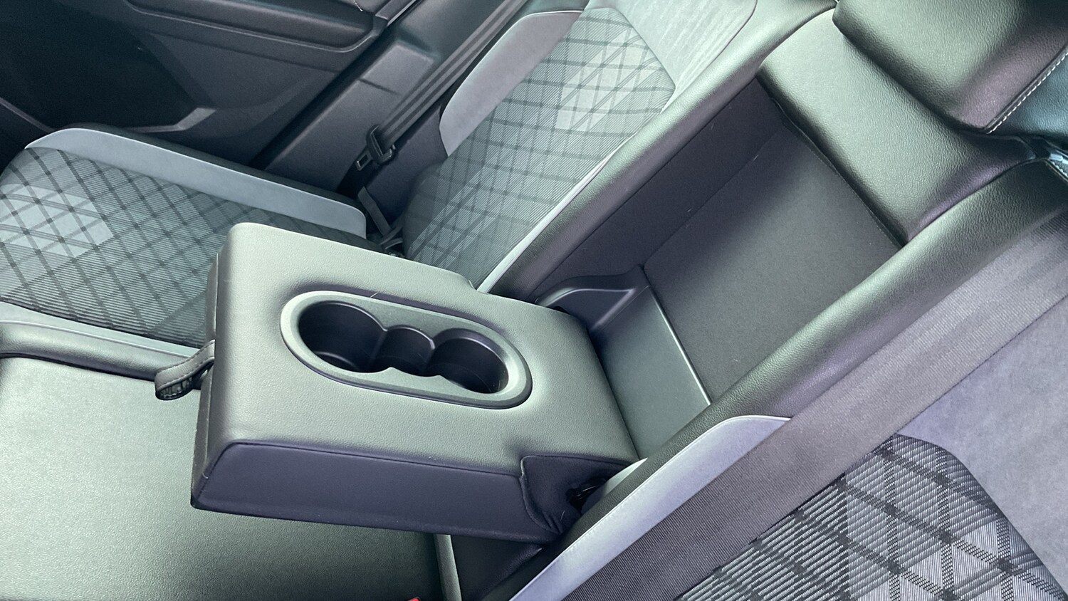 Used Volkswagen Tiguan 2021 for sale - 77717692: Photo 34