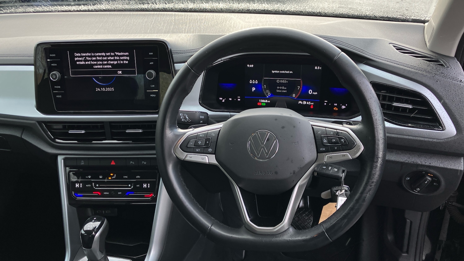 Used Volkswagen T-Roc 2022 for sale - 76393939: Photo 10