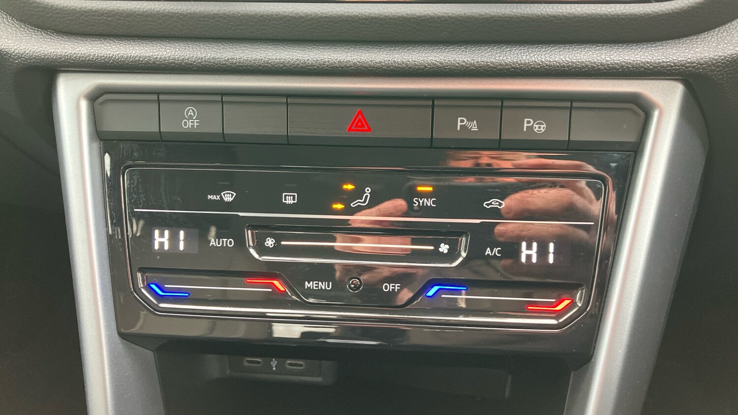 Used Volkswagen T-Roc 2022 for sale - 76393939: Photo 13