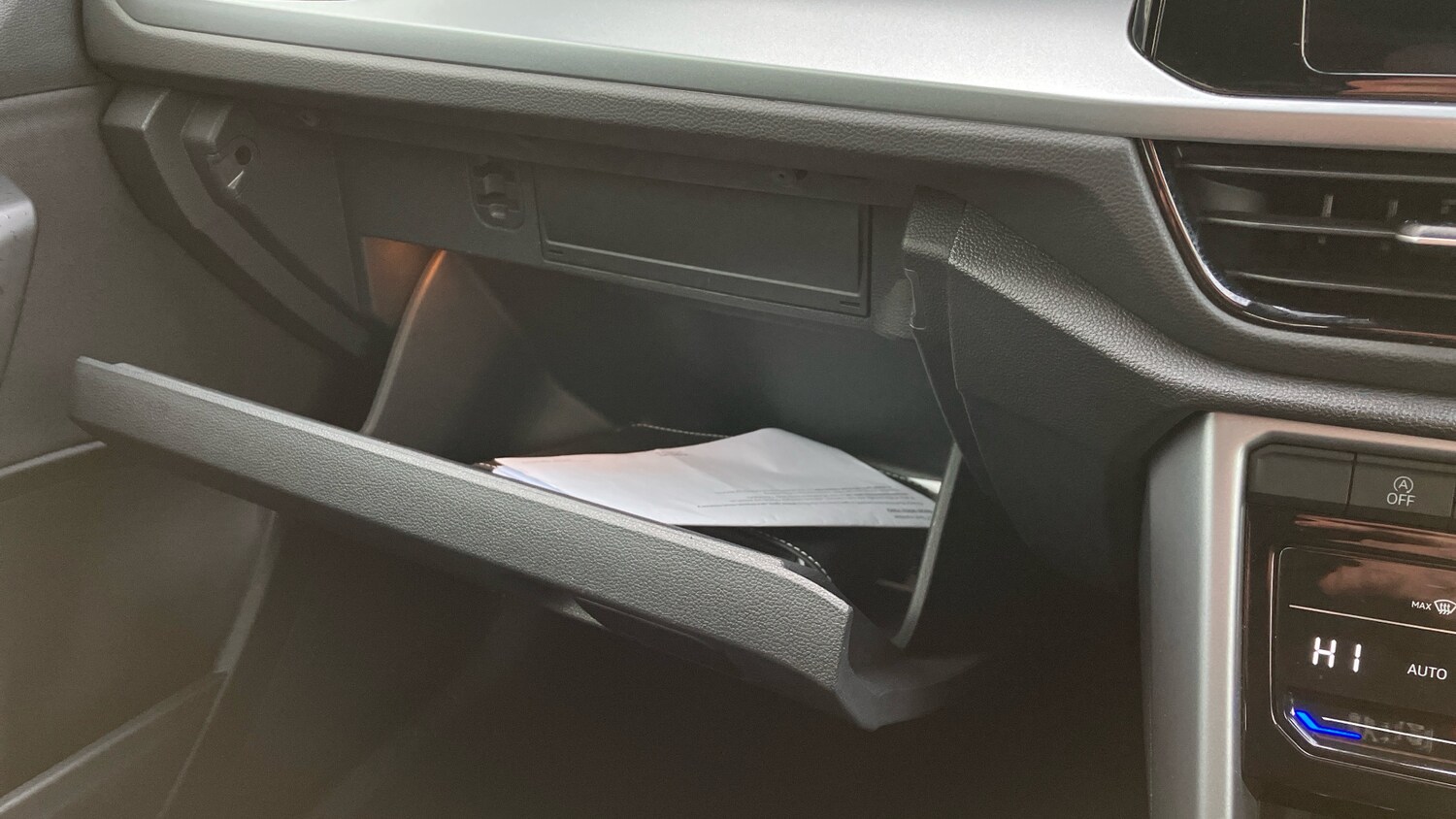 Used Volkswagen T-Roc 2022 for sale - 76393939: Photo 25