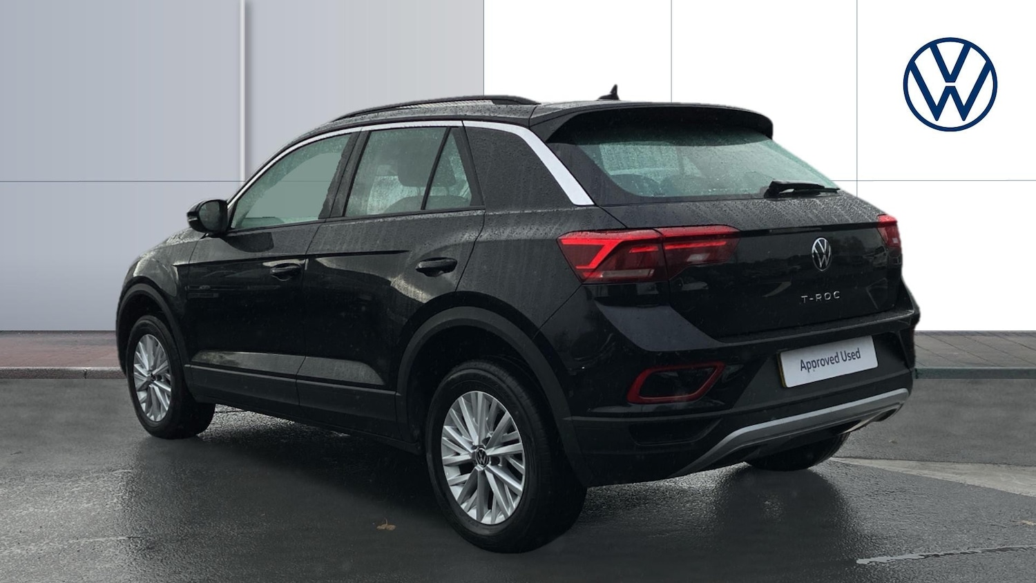 Used Volkswagen T-Roc 2022 for sale - 76393939: Photo 3