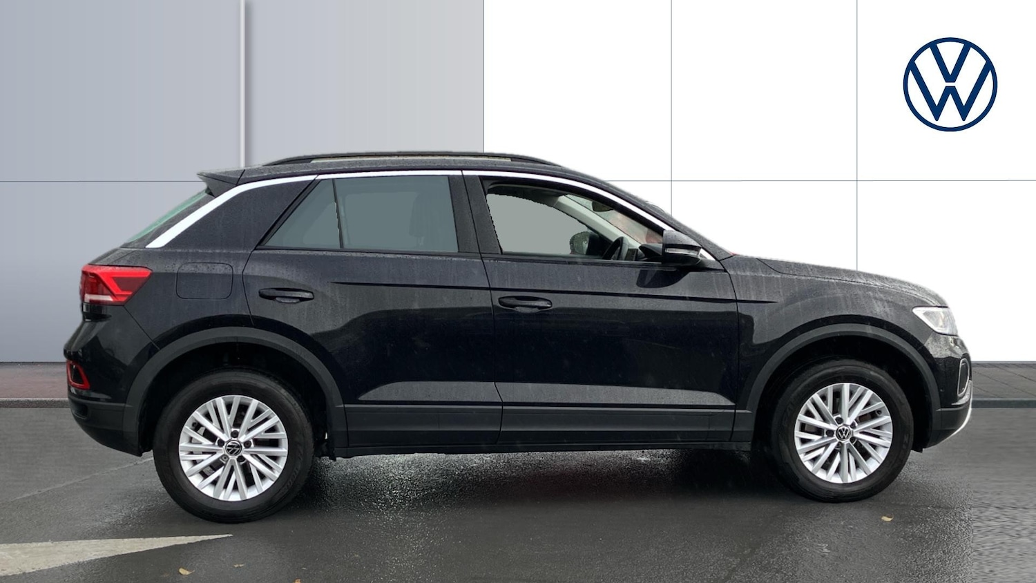 Used Volkswagen T-Roc 2022 for sale - 76393939: Photo 4