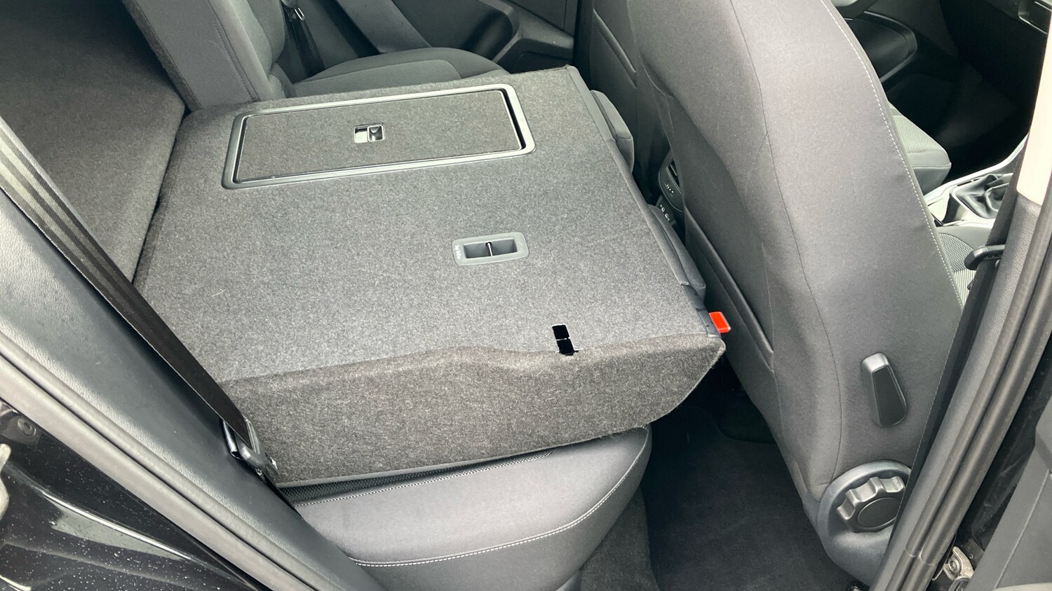 Used Volkswagen T-Roc 2022 for sale - 76393939: Photo 40