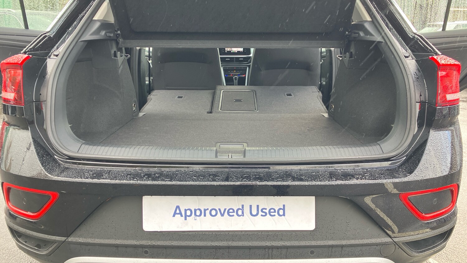 Used Volkswagen T-Roc 2022 for sale - 76393939: Photo 42