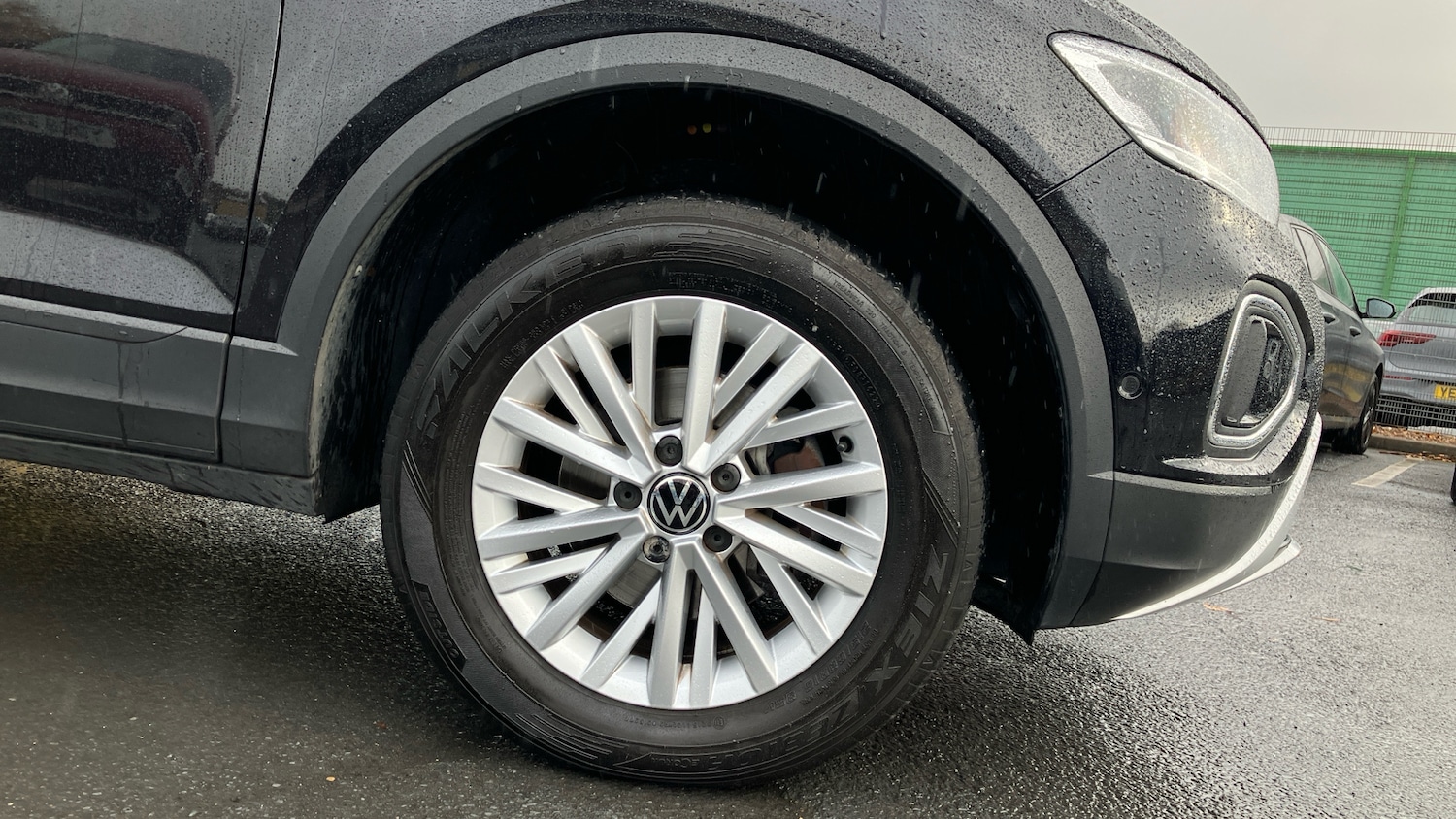 Used Volkswagen T-Roc 2022 for sale - 76393939: Photo 5