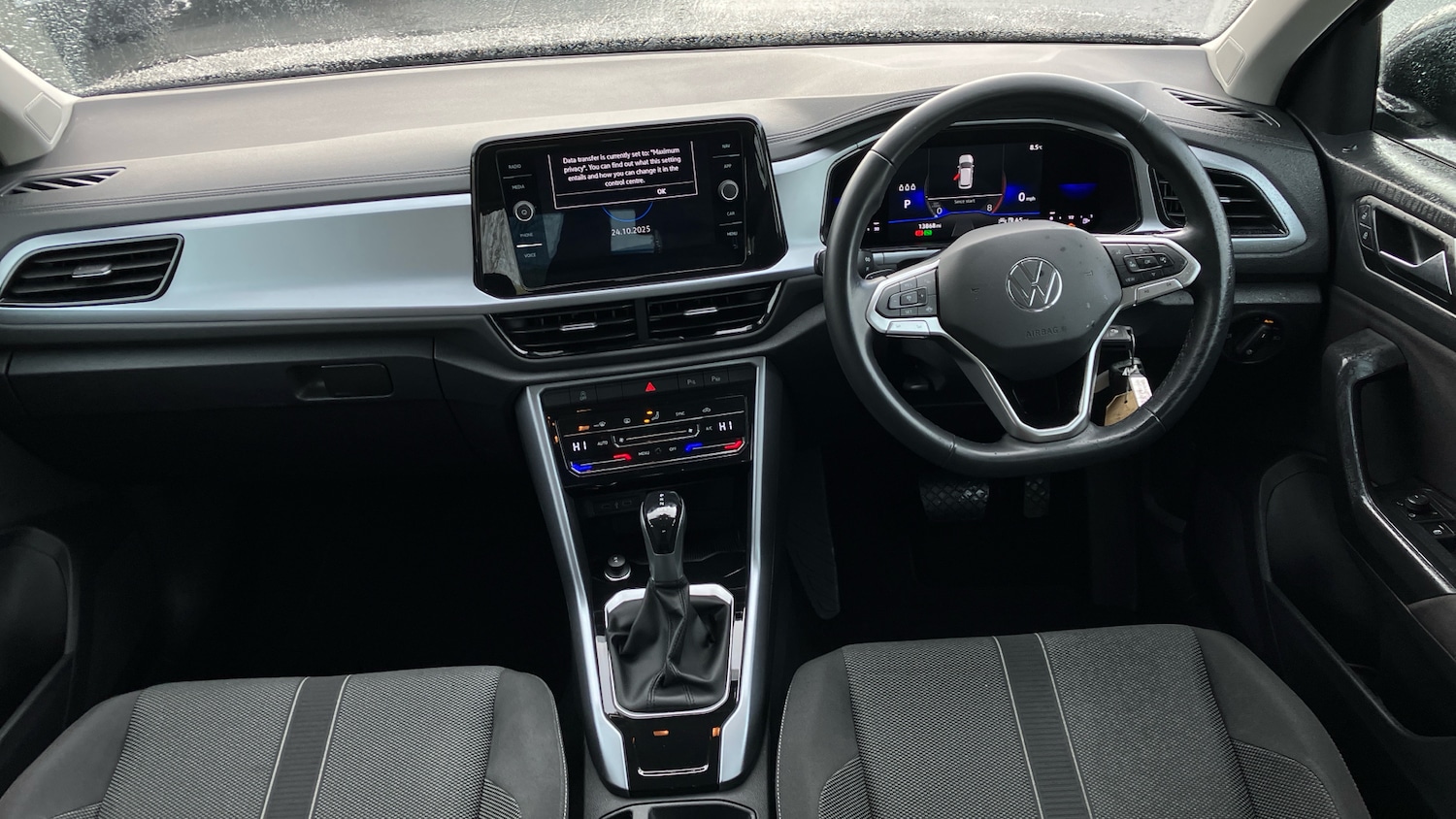 Used Volkswagen T-Roc 2022 for sale - 76393939: Photo 9