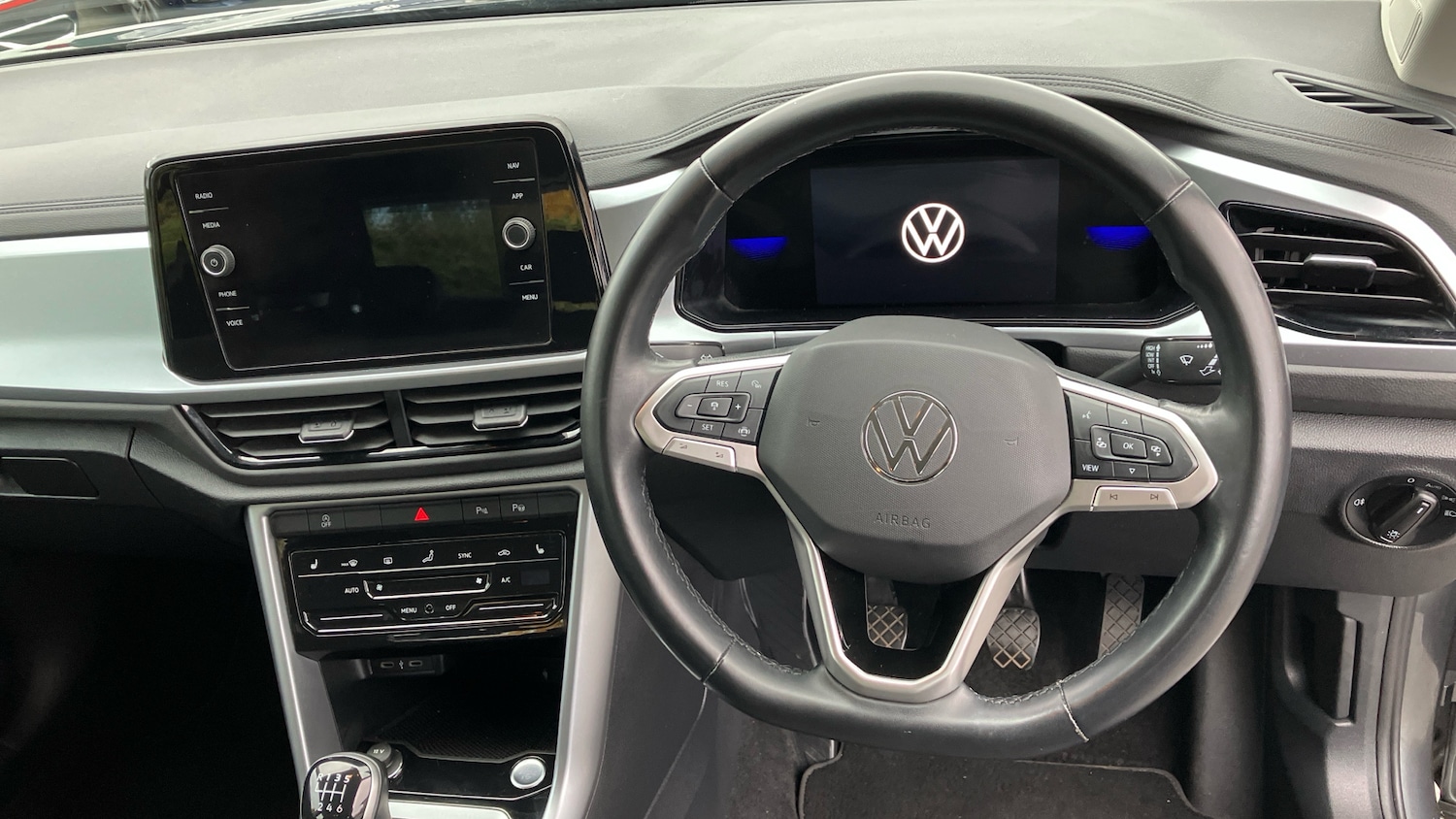 Used Volkswagen T-Roc 2022 for sale - 76219080: Photo 10