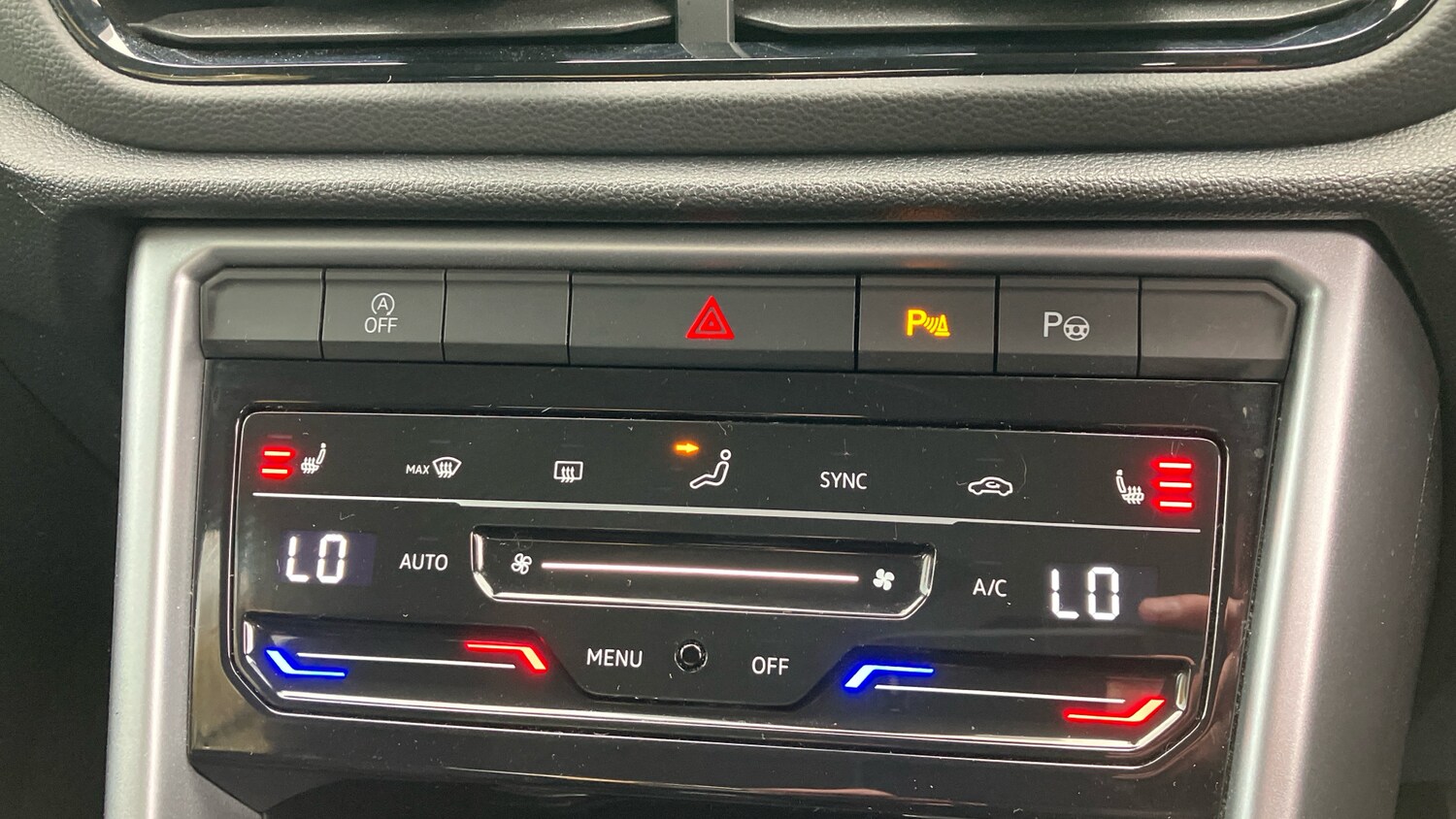 Used Volkswagen T-Roc 2022 for sale - 76219080: Photo 23