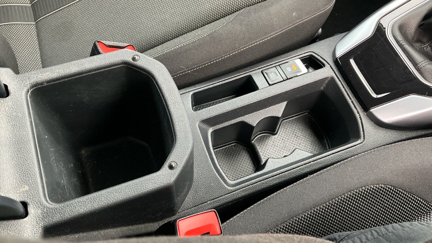 Used Volkswagen T-Roc 2022 for sale - 76219080: Photo 25