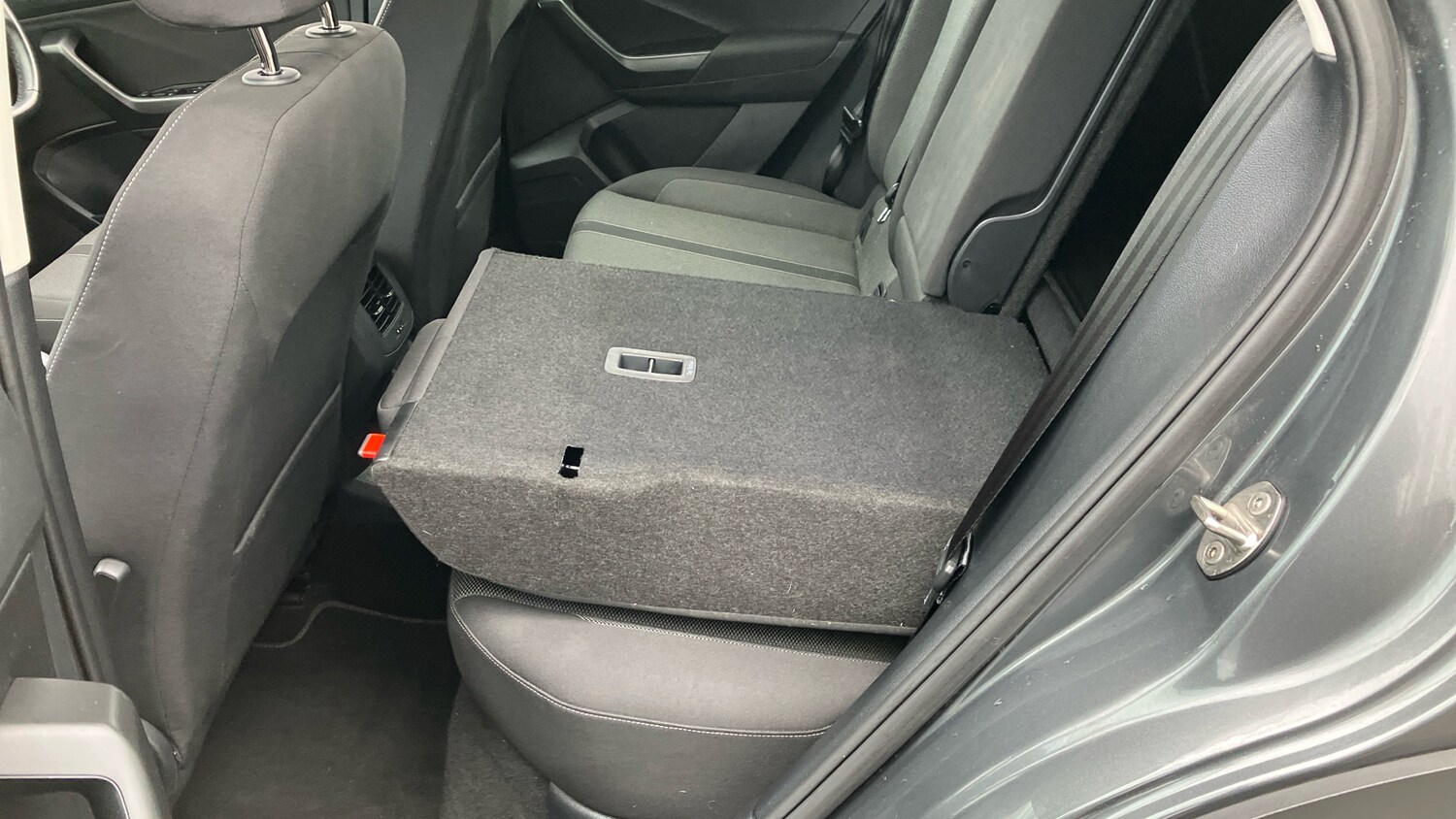 Used Volkswagen T-Roc 2022 for sale - 76219080: Photo 32