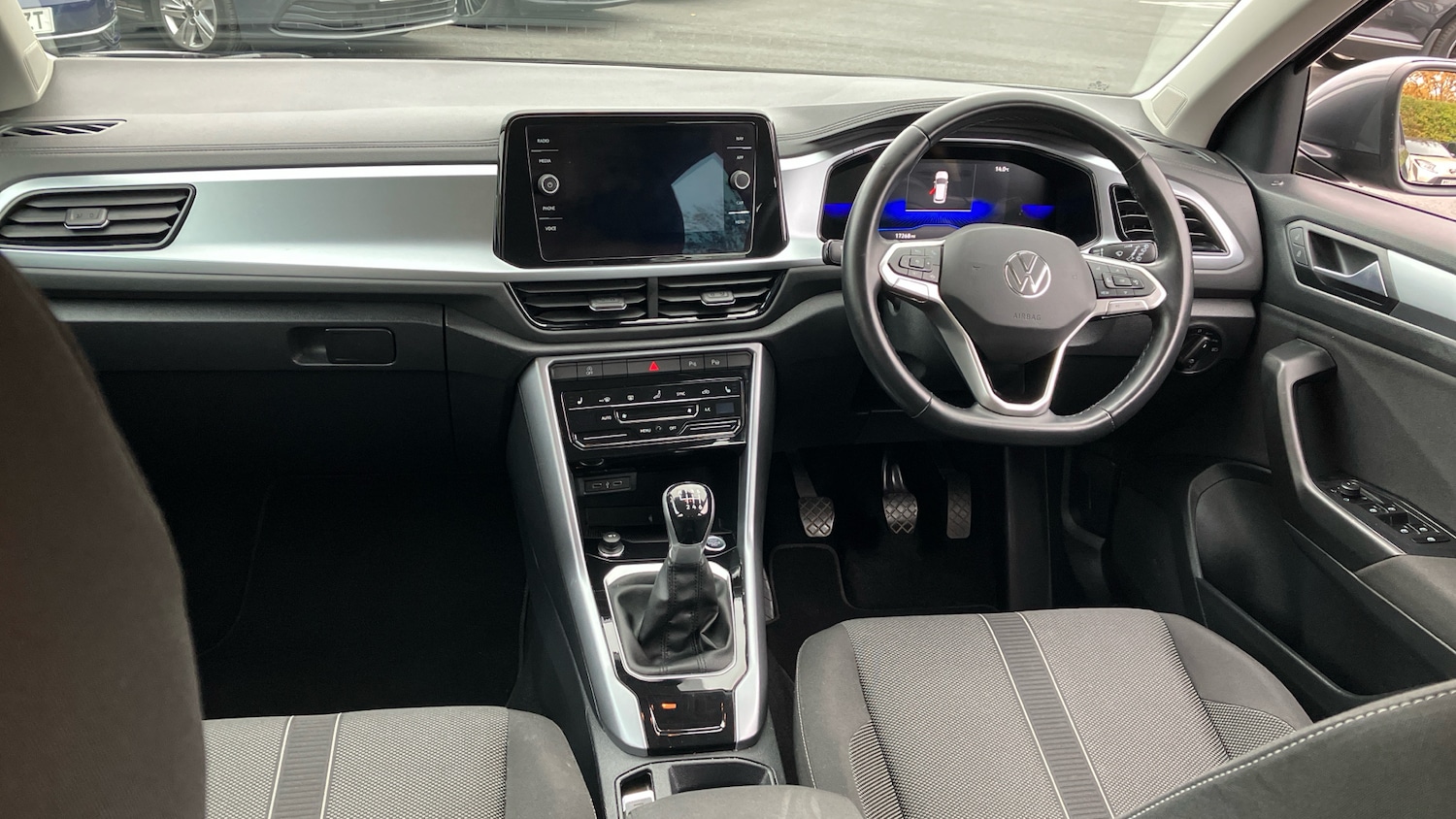 Used Volkswagen T-Roc 2022 for sale - 76219080: Photo 9