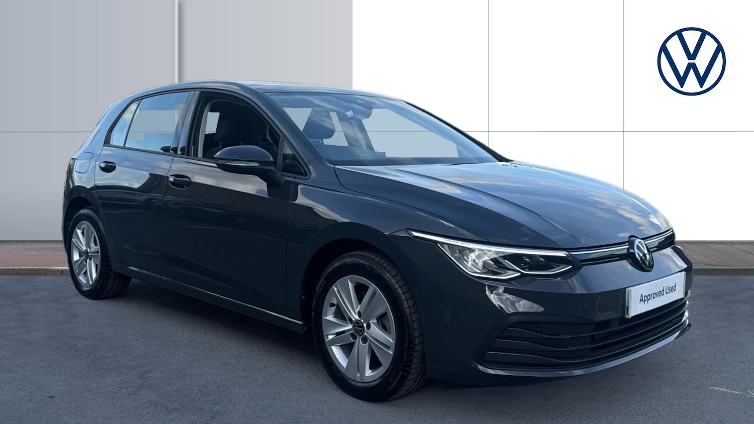 Used Volkswagen Golf 2024 for sale - 76352372: Photo 1