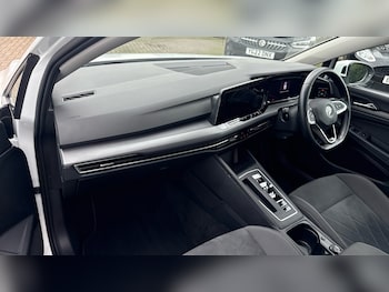 Used Volkswagen Golf 2022 for sale - 77618807: Photo