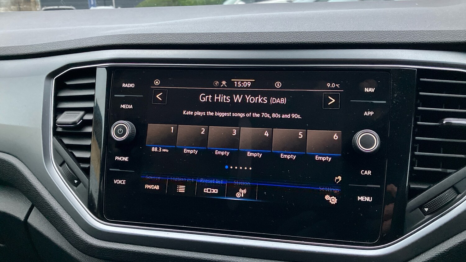 Used Volkswagen T-Roc 2021 for sale - 77044617: Photo 12