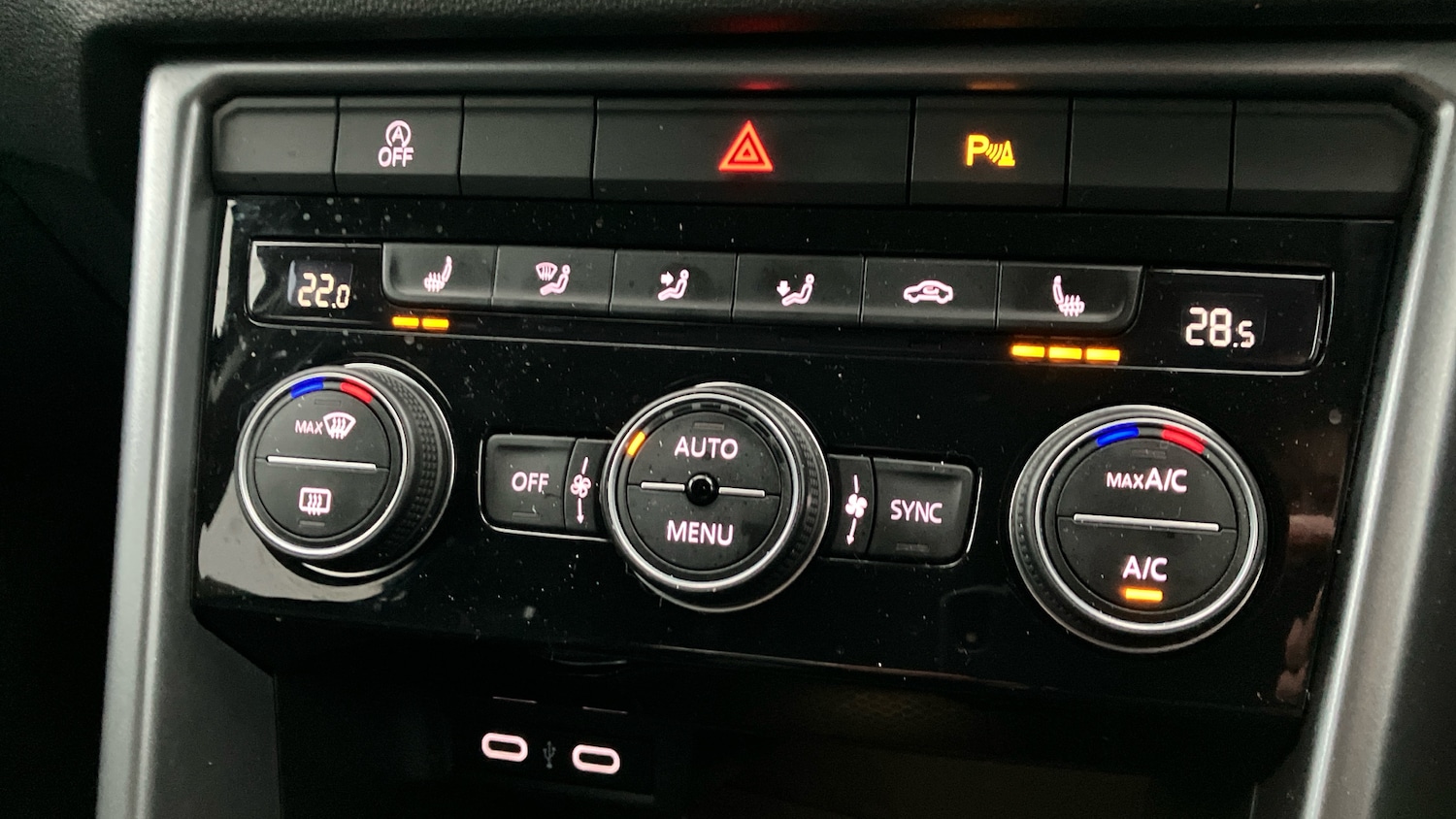 Used Volkswagen T-Roc 2021 for sale - 77044617: Photo 23