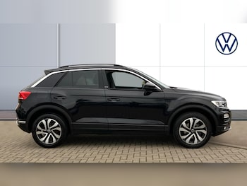 Used Volkswagen T-Roc 2021 for sale - 77044617: Photo