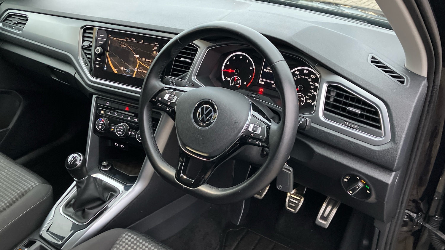 Used Volkswagen T-Roc 2021 for sale - 77044617: Photo 6