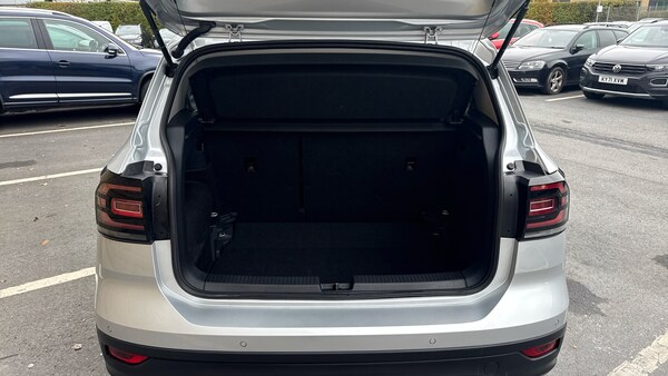 Used Volkswagen T-Cross 2024 for sale - 76322437: Photo 20