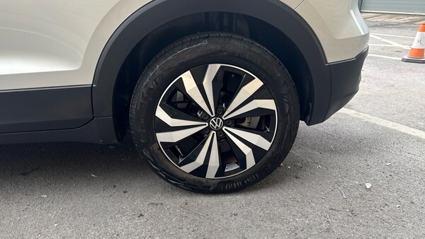 Used Volkswagen T-Cross 2024 for sale - 76322437: Photo 38