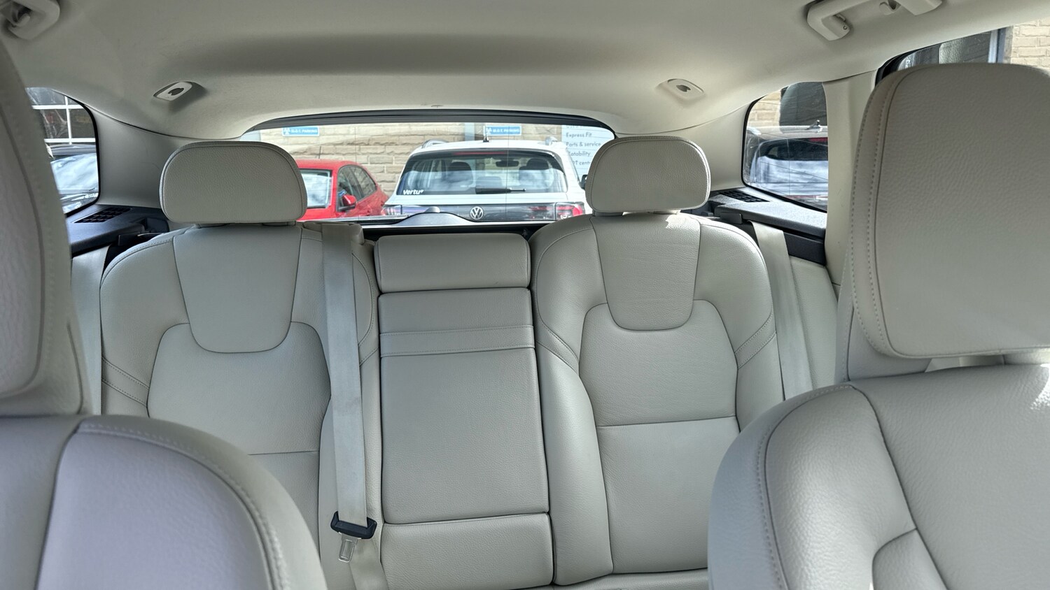 Used Volvo XC60 2018 for sale - 78107234: Photo 15