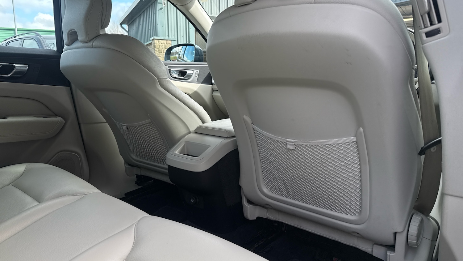 Used Volvo XC60 2018 for sale - 78107234: Photo 27