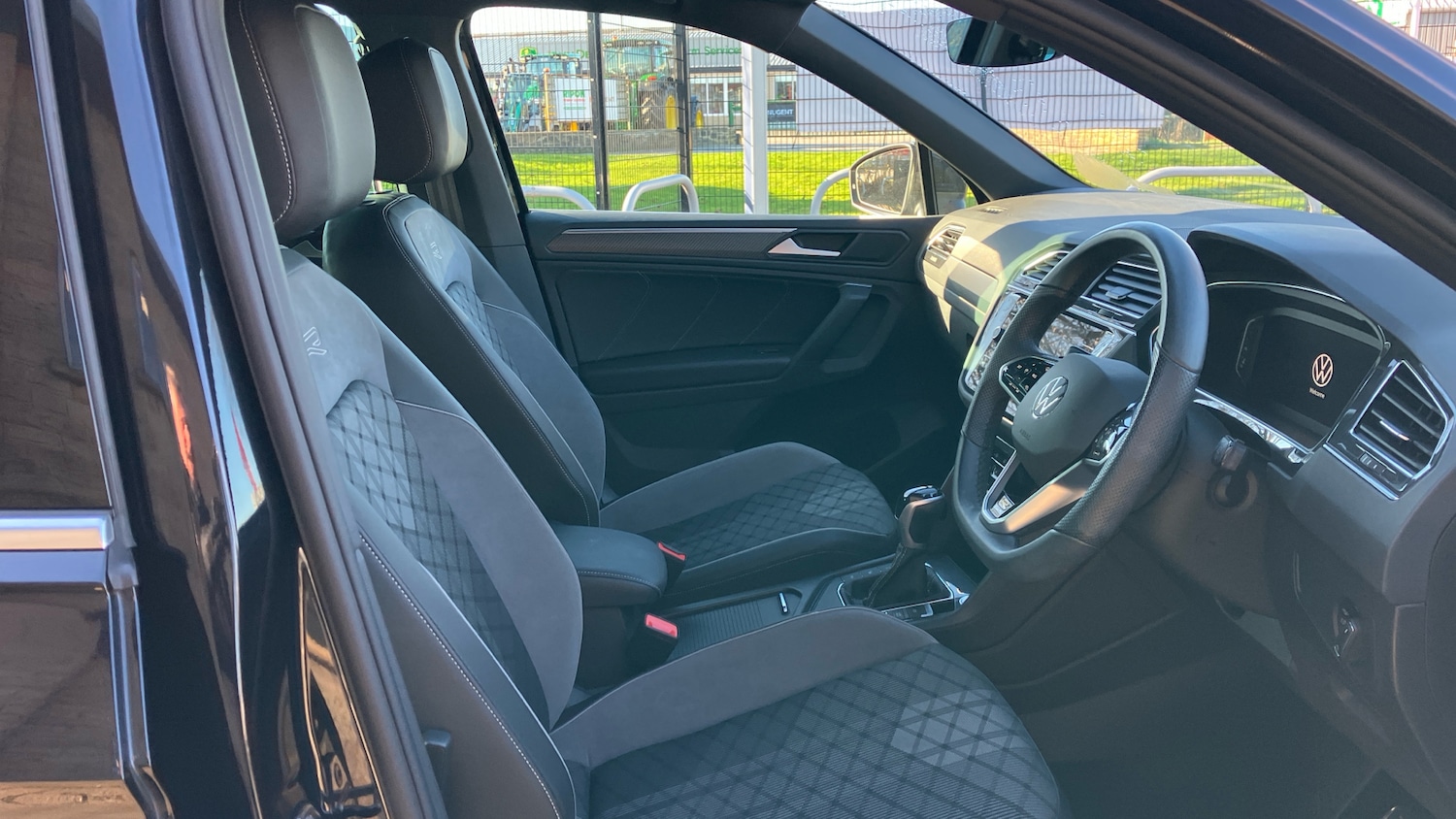 Used Volkswagen Tiguan 2023 for sale - 76614697: Photo 15