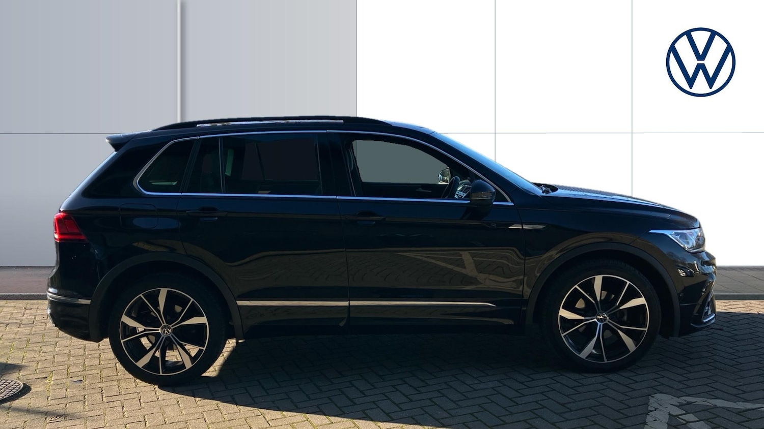 Used Volkswagen Tiguan 2023 for sale - 76614697: Photo 4