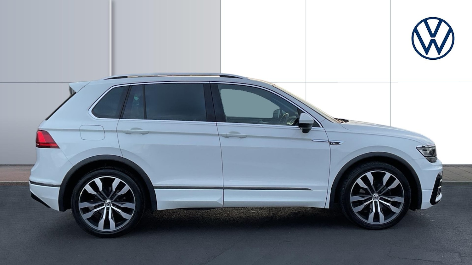 Used Volkswagen Tiguan 2017 for sale - 77381461: Photo 4