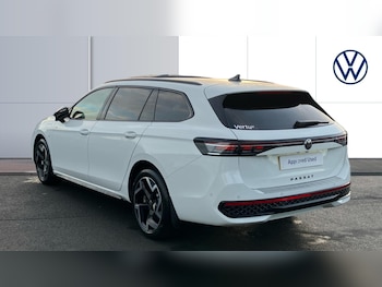 Used Volkswagen Passat 2025 for sale - 77076958: Photo