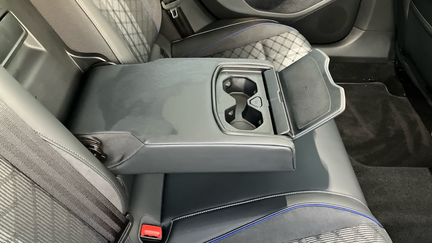 Used Volkswagen Passat 2025 for sale - 77076958: Photo 42