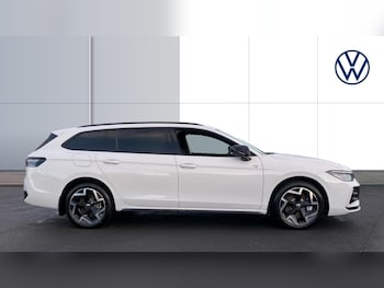 Used Volkswagen Passat 2025 for sale - 77076958: Photo