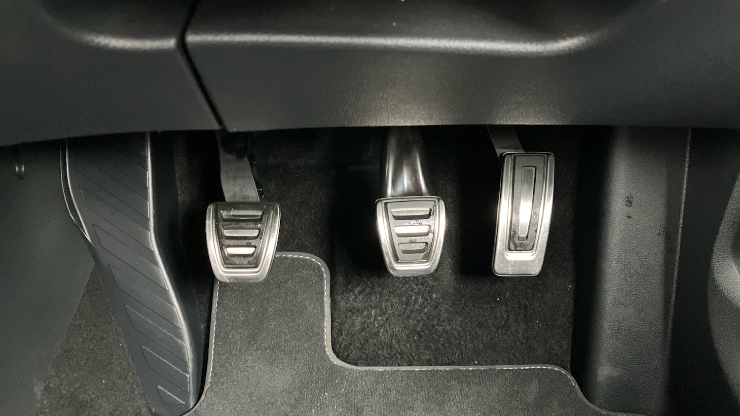 Used Volkswagen T-Roc 2025 for sale - 76722032: Photo 25