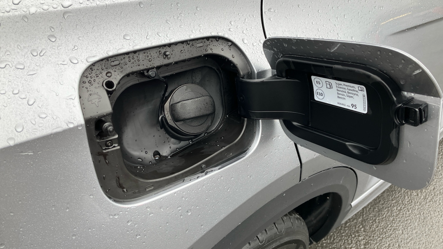 Used Volkswagen T-Roc 2025 for sale - 76722032: Photo 41