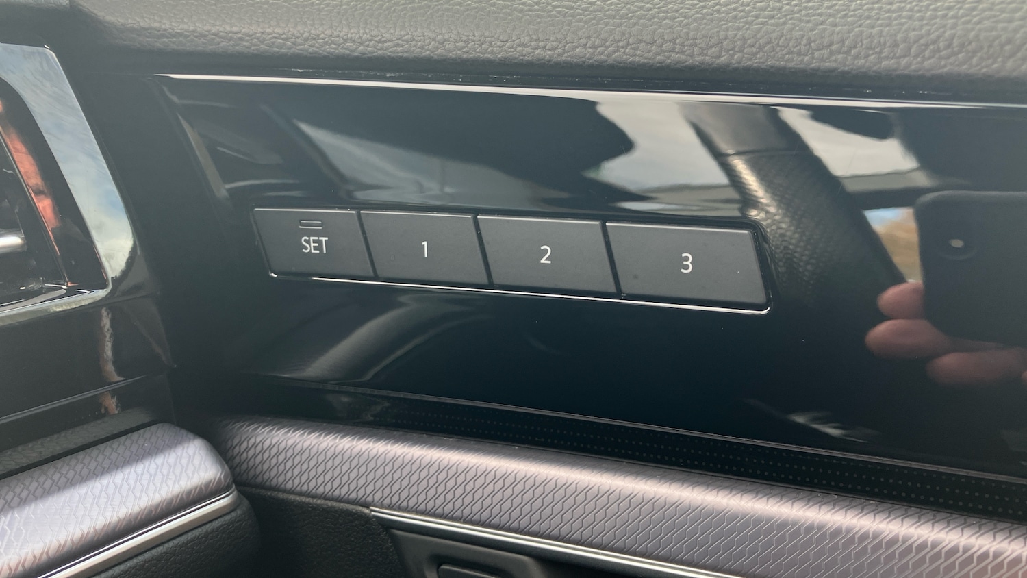 Used Volkswagen Touareg 2022 for sale - 76422241: Photo 25