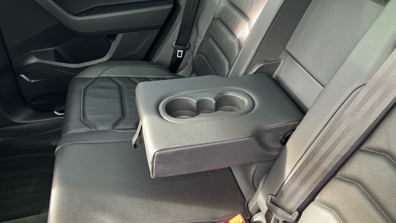 Used Volkswagen Touareg 2022 for sale - 76422241: Photo 40