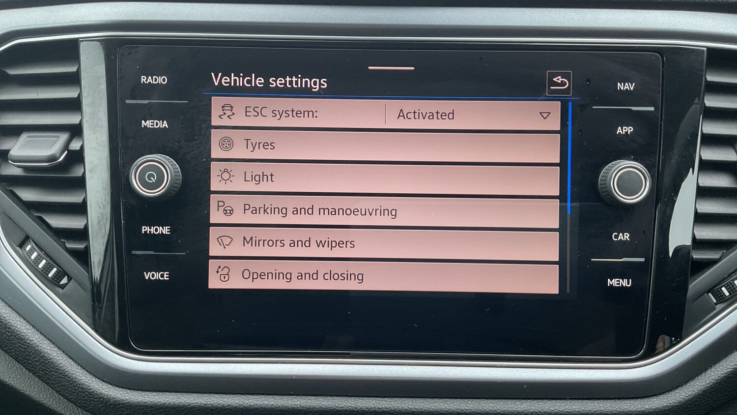 Used Volkswagen T-Roc 2022 for sale - 77618808: Photo 28