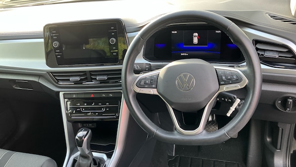 Used Volkswagen T-Roc 2022 for sale - 76230786: Photo 10