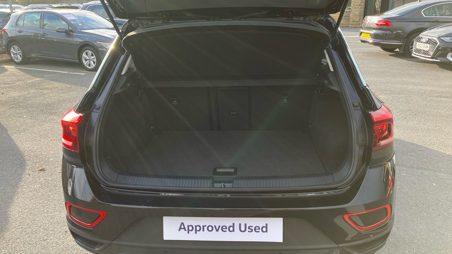 Used Volkswagen T-Roc 2022 for sale - 76230786: Photo 20