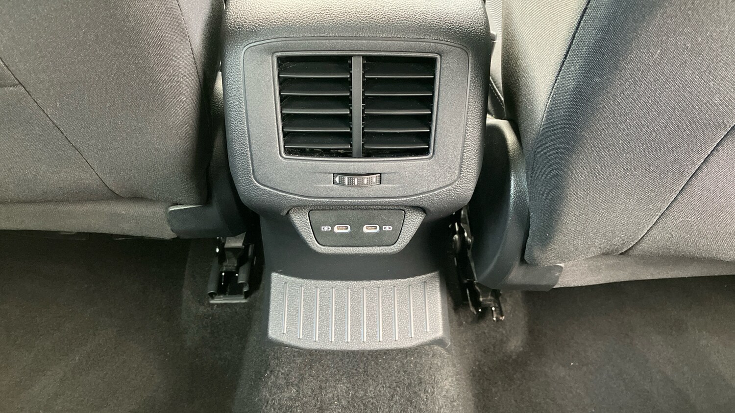 Used Volkswagen T-Roc 2022 for sale - 76230786: Photo 26