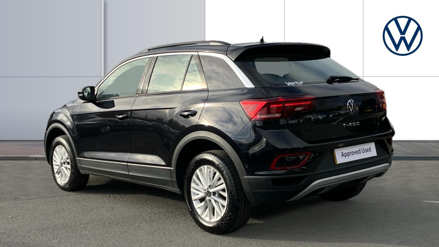 Used Volkswagen T-Roc 2022 for sale - 76230786: Photo 3