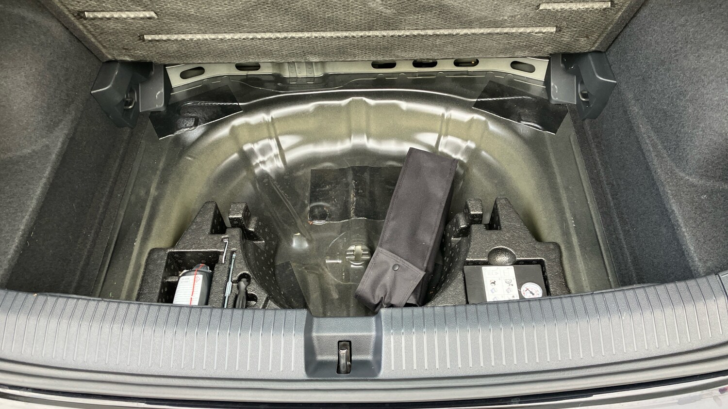 Used Volkswagen T-Roc 2022 for sale - 76230786: Photo 30