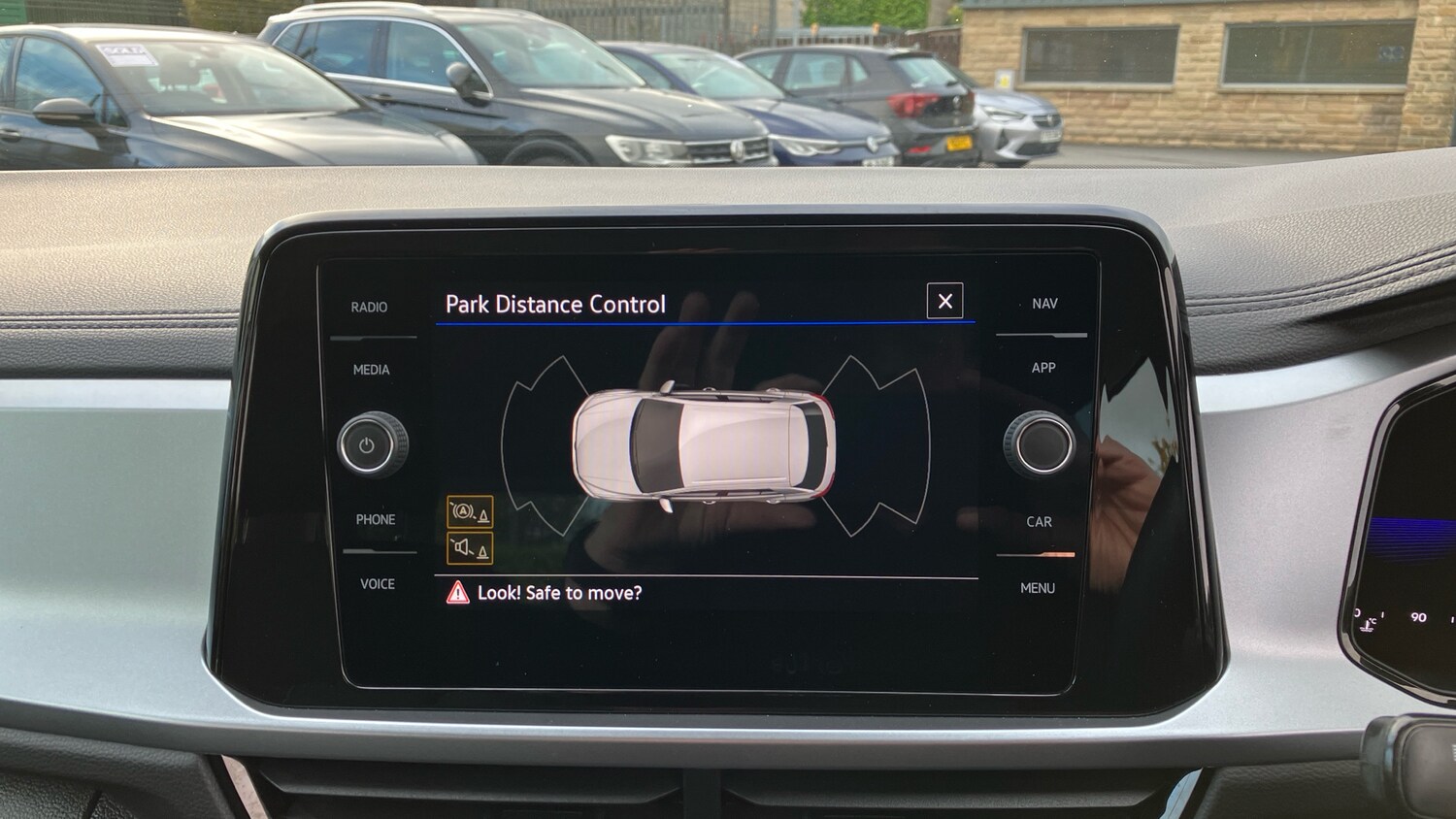 Used Volkswagen T-Roc 2022 for sale - 76230786: Photo 33